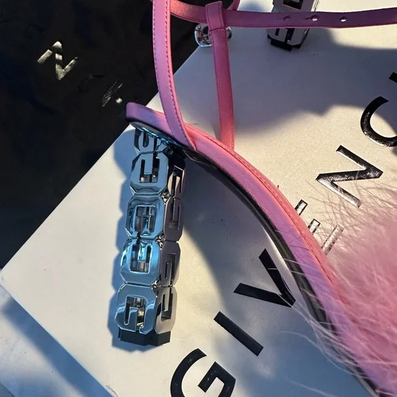 Givenchy G-Cube feather sandal in bright pink 40 - Picture 8 of 11